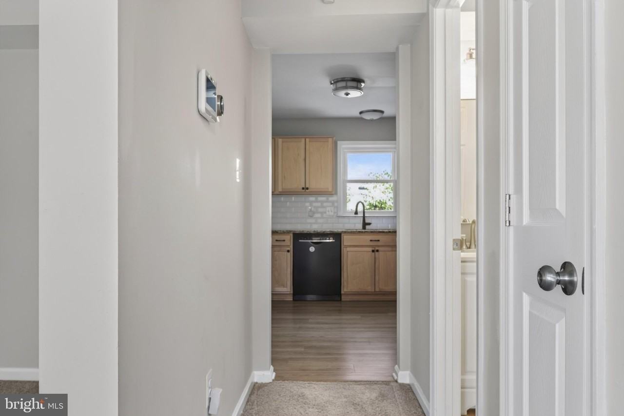 722 Hetzel Ter Se - Photo 6 of 36