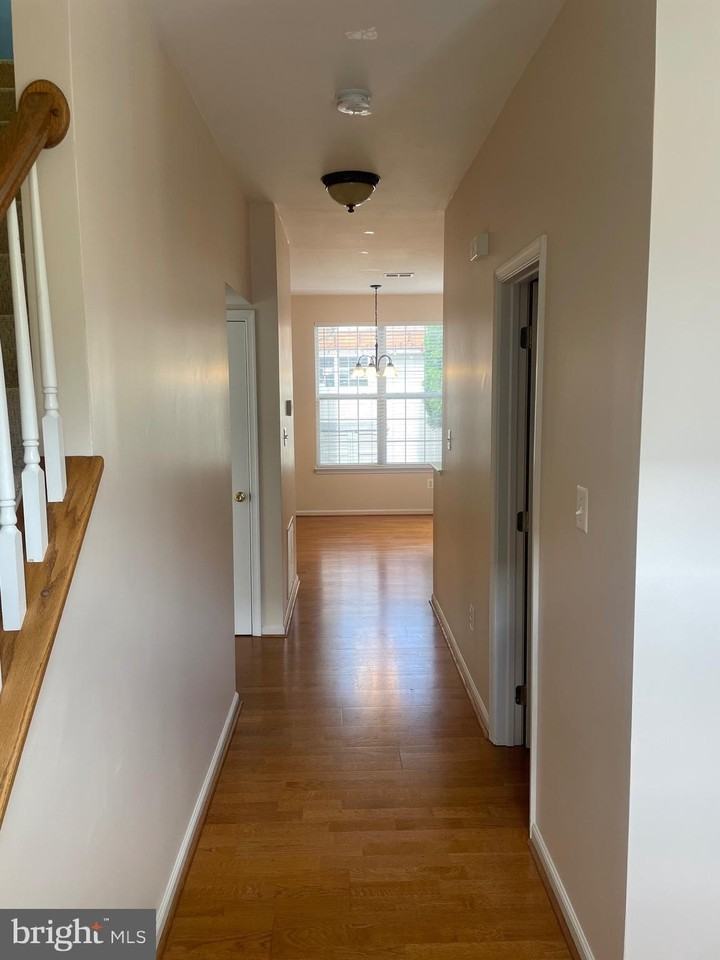 20389 Radcliff Ter - Photo 3 of 35