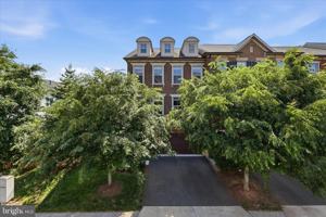 featured image of 42567 Dreamweaver Dr