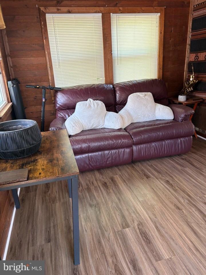 9802 Lomond Dr - Photo 6 of 29
