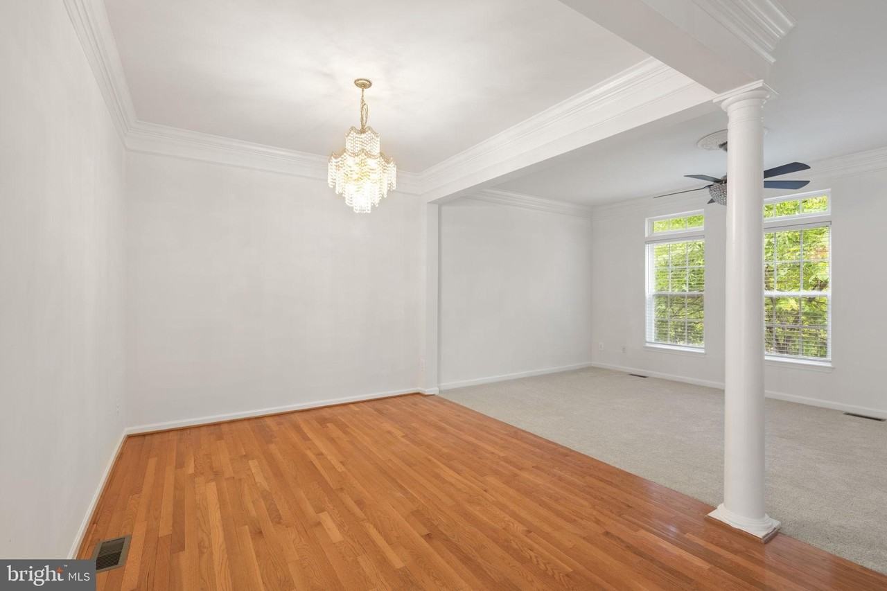 2225 Potomac Club Pkwy - Photo 4 of 39
