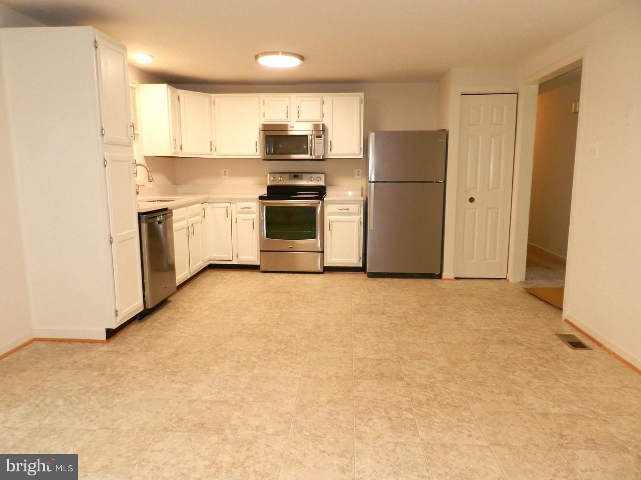 10605 Holleybrooke Dr - Photo 5 of 32