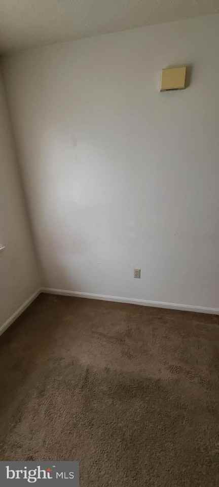 319 Pendleton Dr #D - Photo 2 of 30