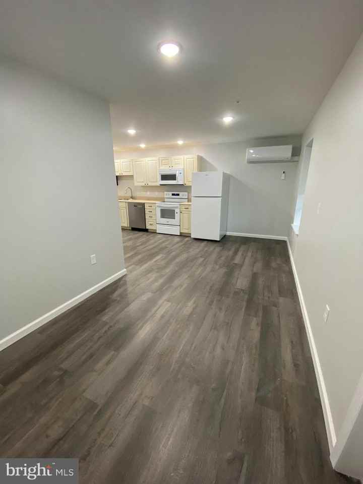 65 Woods Edge Rd #16 - Photo 2 of 10