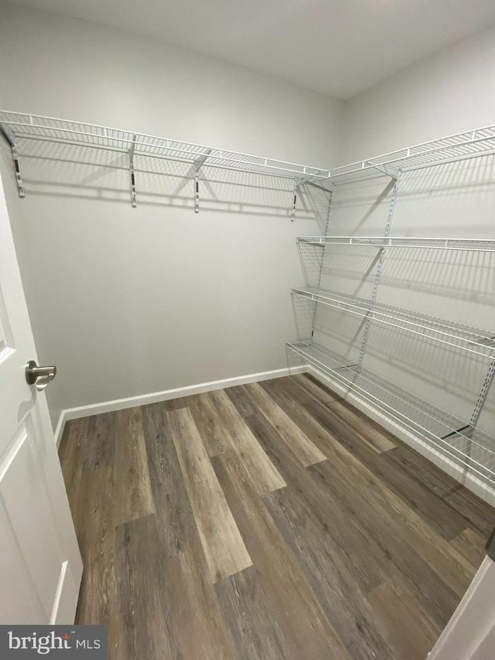 65 Woods Edge Rd #17 - Photo 6 of 10