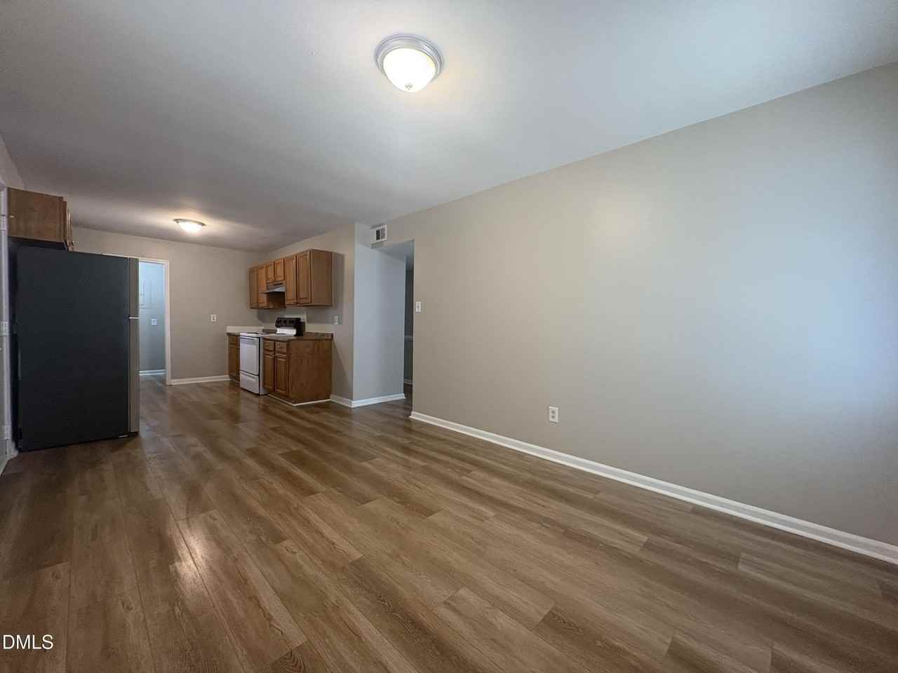 745 Grantland Dr - Photo 6 of 23
