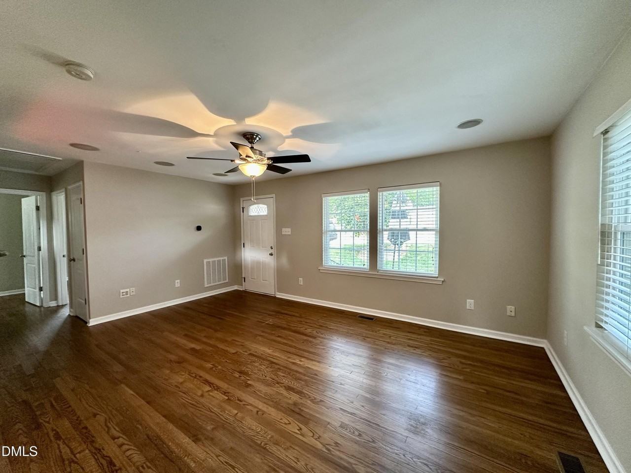 2725 Newbold St - Photo 6 of 19