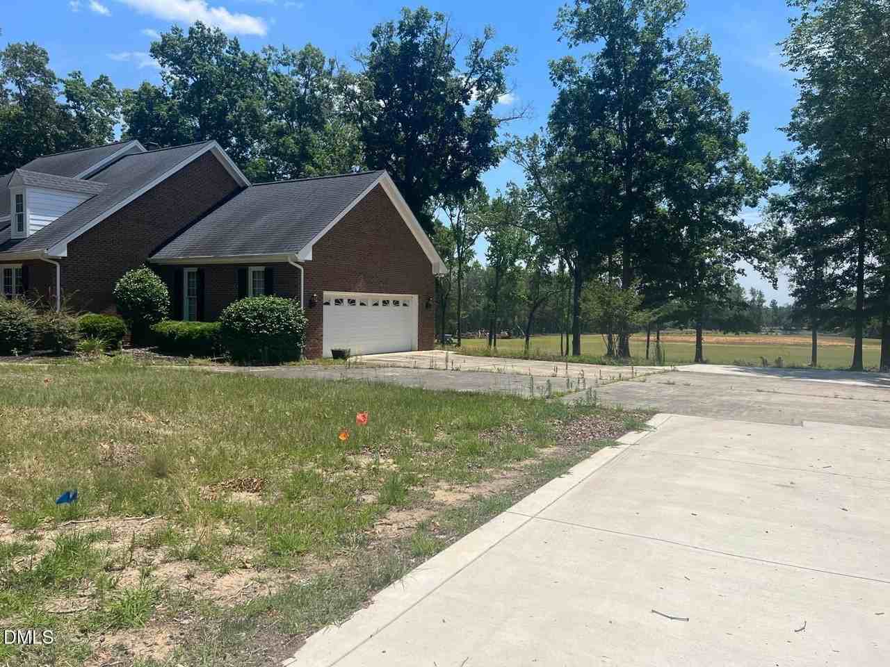 8724 Ten Ten Rd - Photo 4 of 38