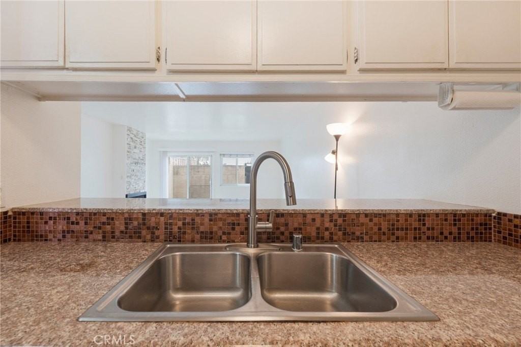 2306 Delaware St #B - Photo 6 of 22