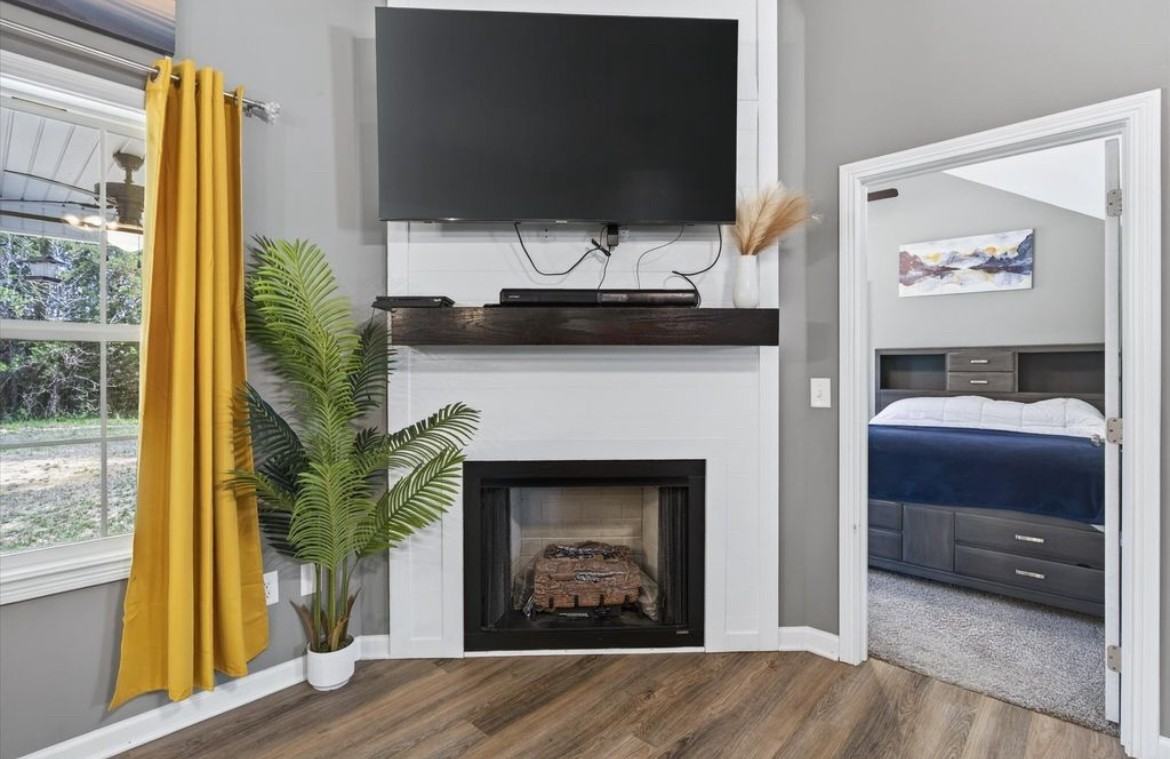 1469 Fredrick Dr #1 - Photo 5 of 10