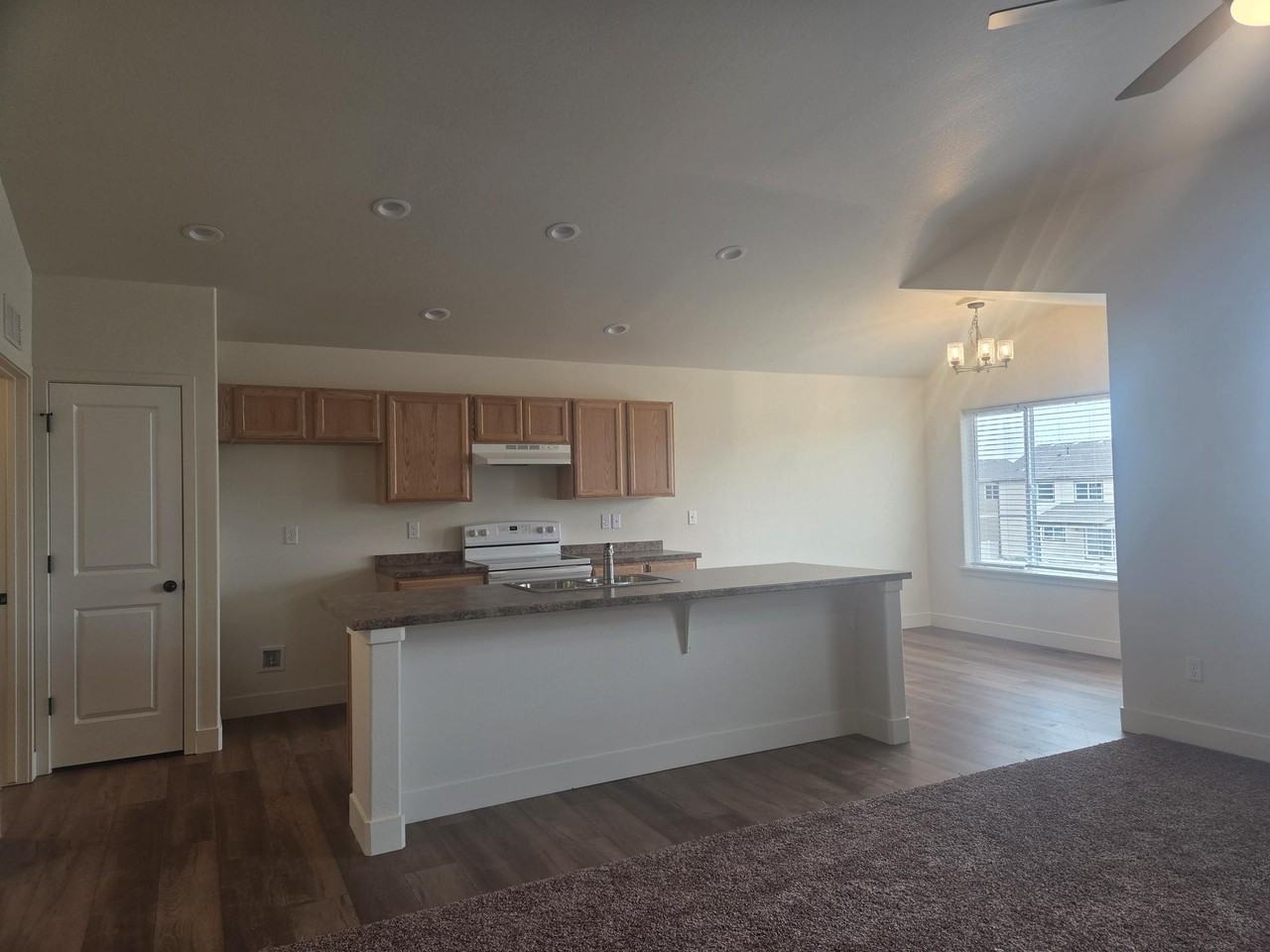 612 87th Ave #1 - Photo 5 of 21