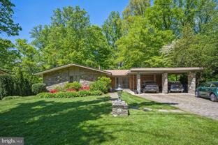 6252 Clearwood Rd - Photo 1 of 1