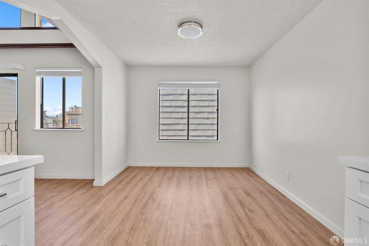 1212 Pacific Ave #3 - Photo 7 of 29