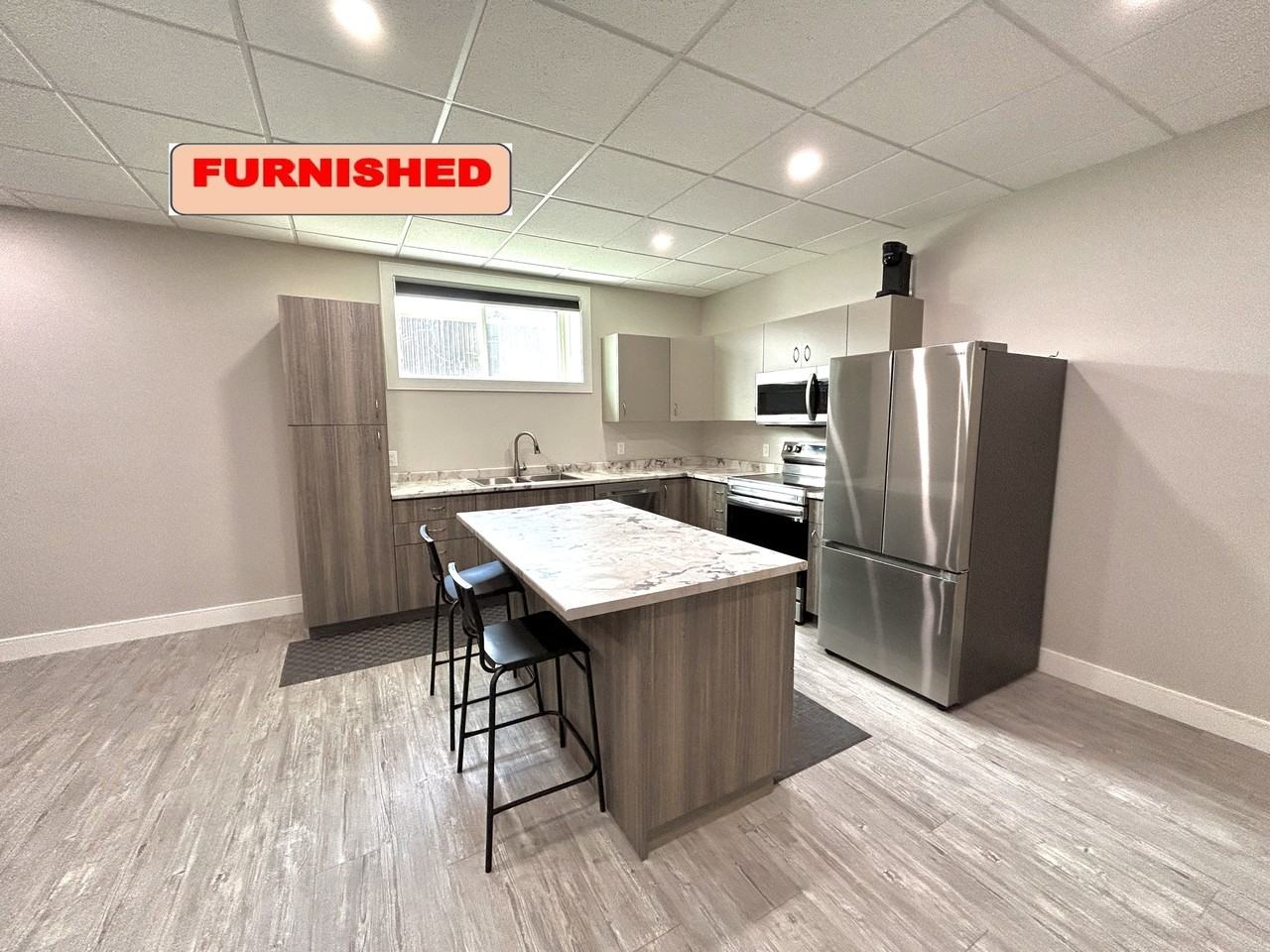 8304 B-8304 81 St - Photo 7 of 16