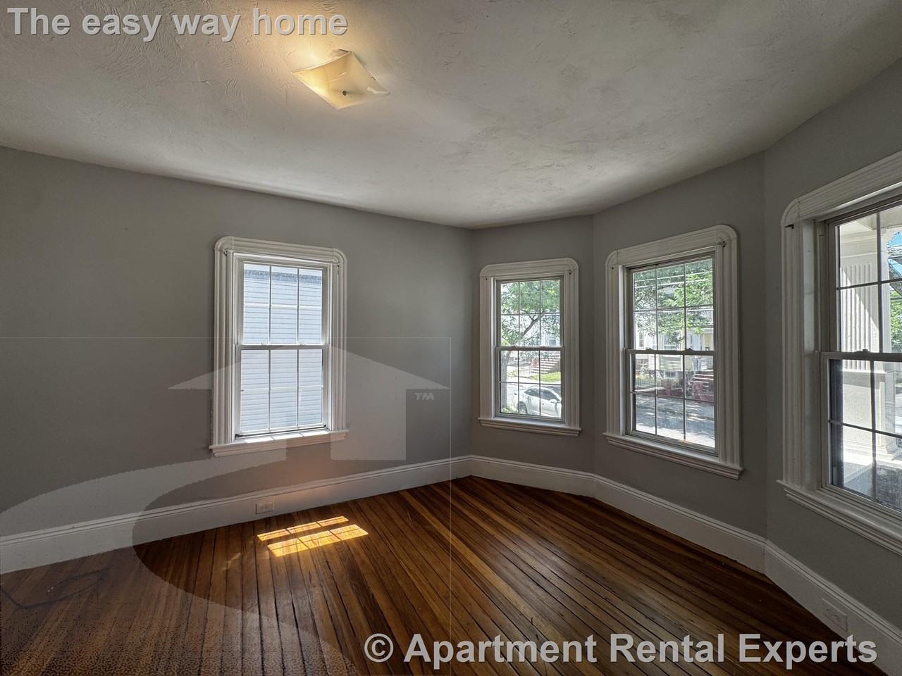 51 Glendale St #1