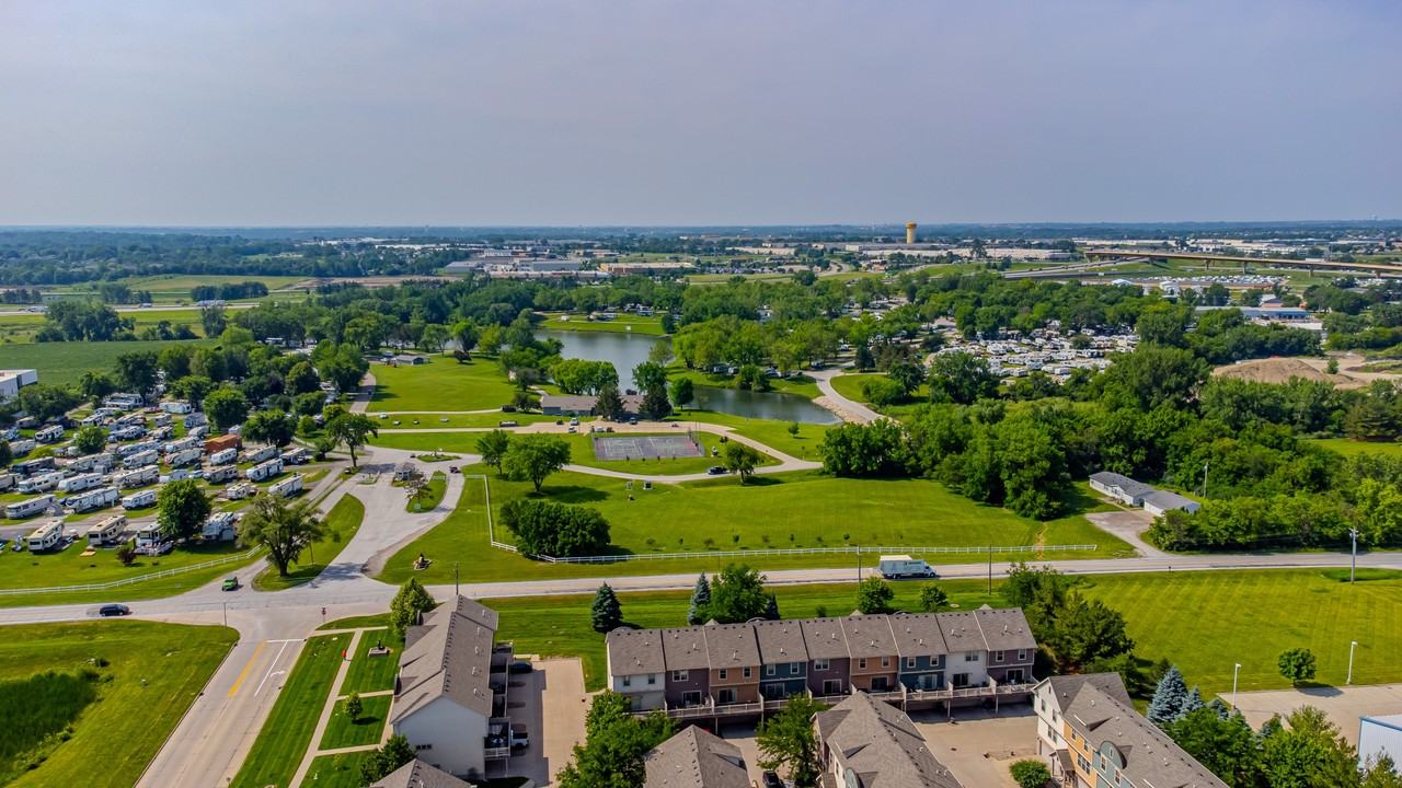 3600 Se Glenstone Dr #807 - Photo 4 of 19