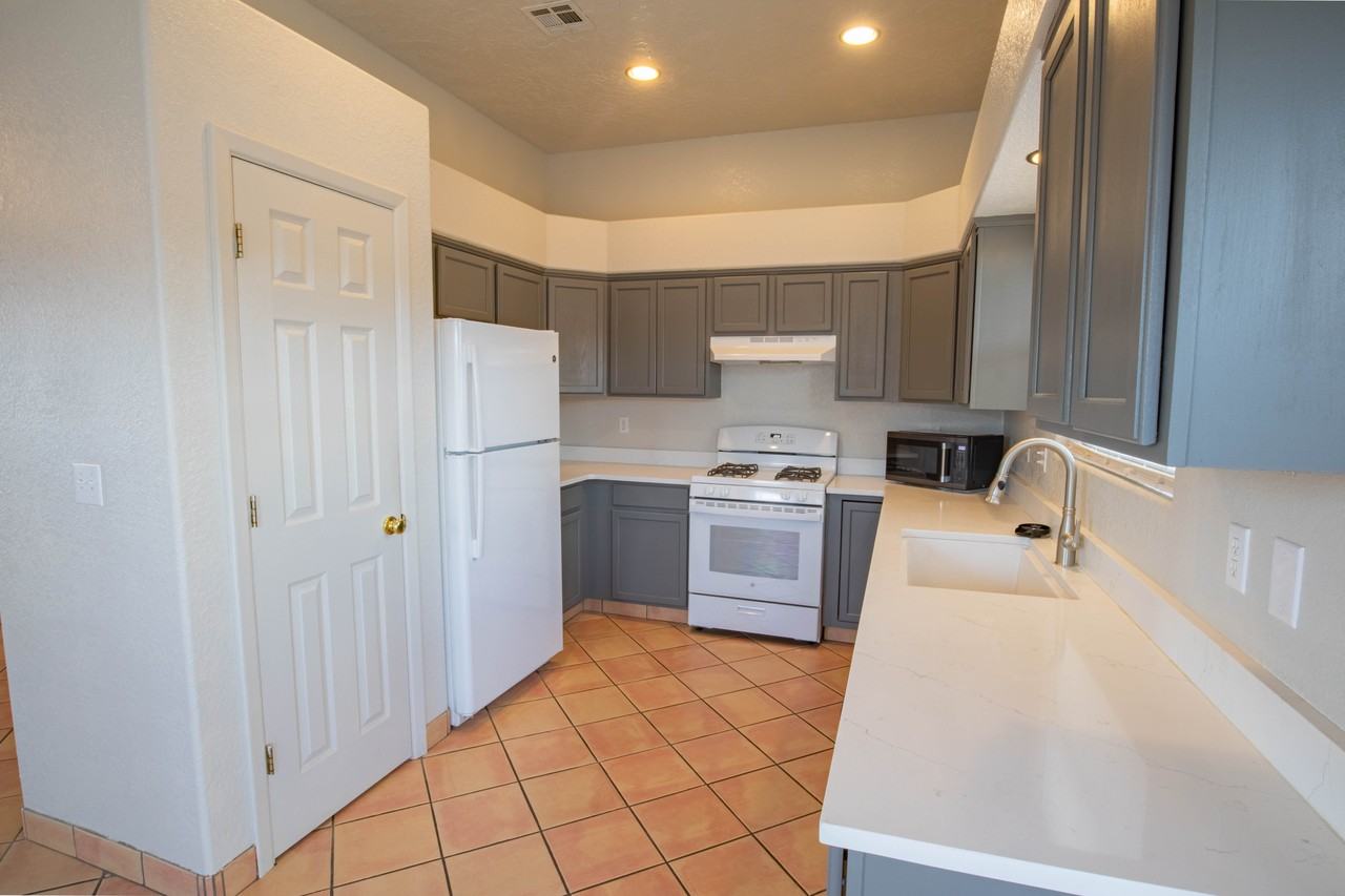 2656 Bearcat Dr #1 - Photo 5 of 20