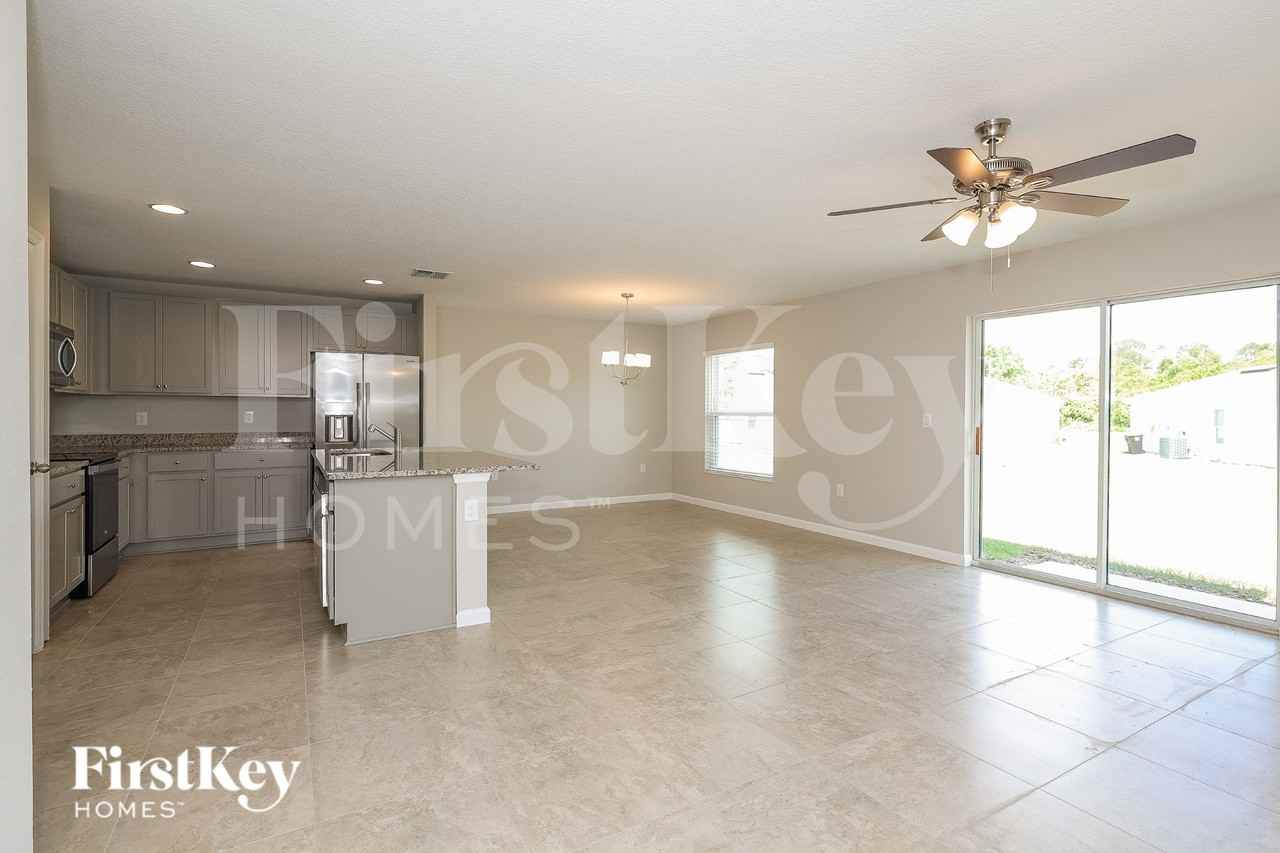 163 Southern Breeze Loop - Photo 3 of 19