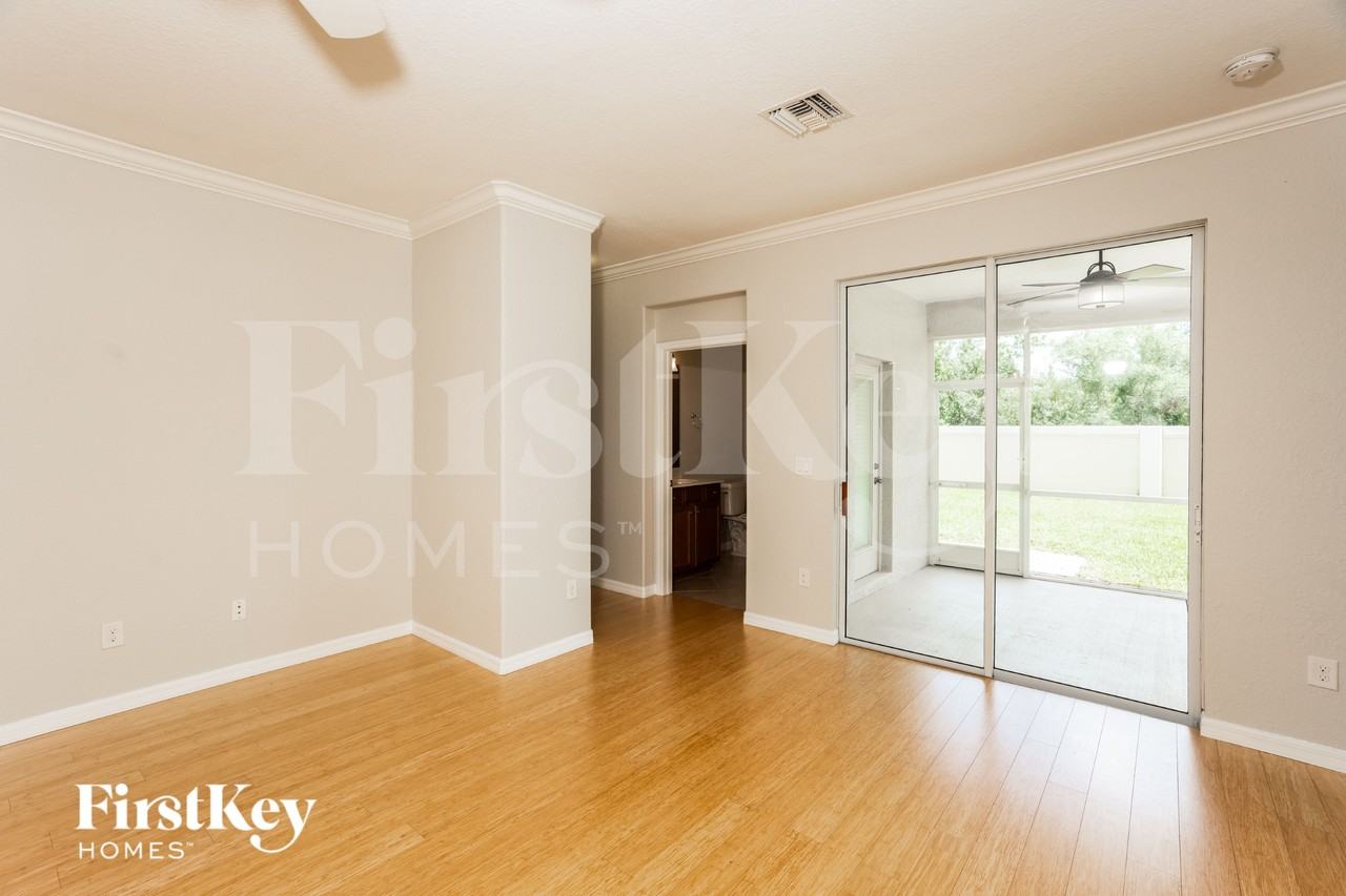 5089 Grand Cypress Blvd - Photo 4 of 16