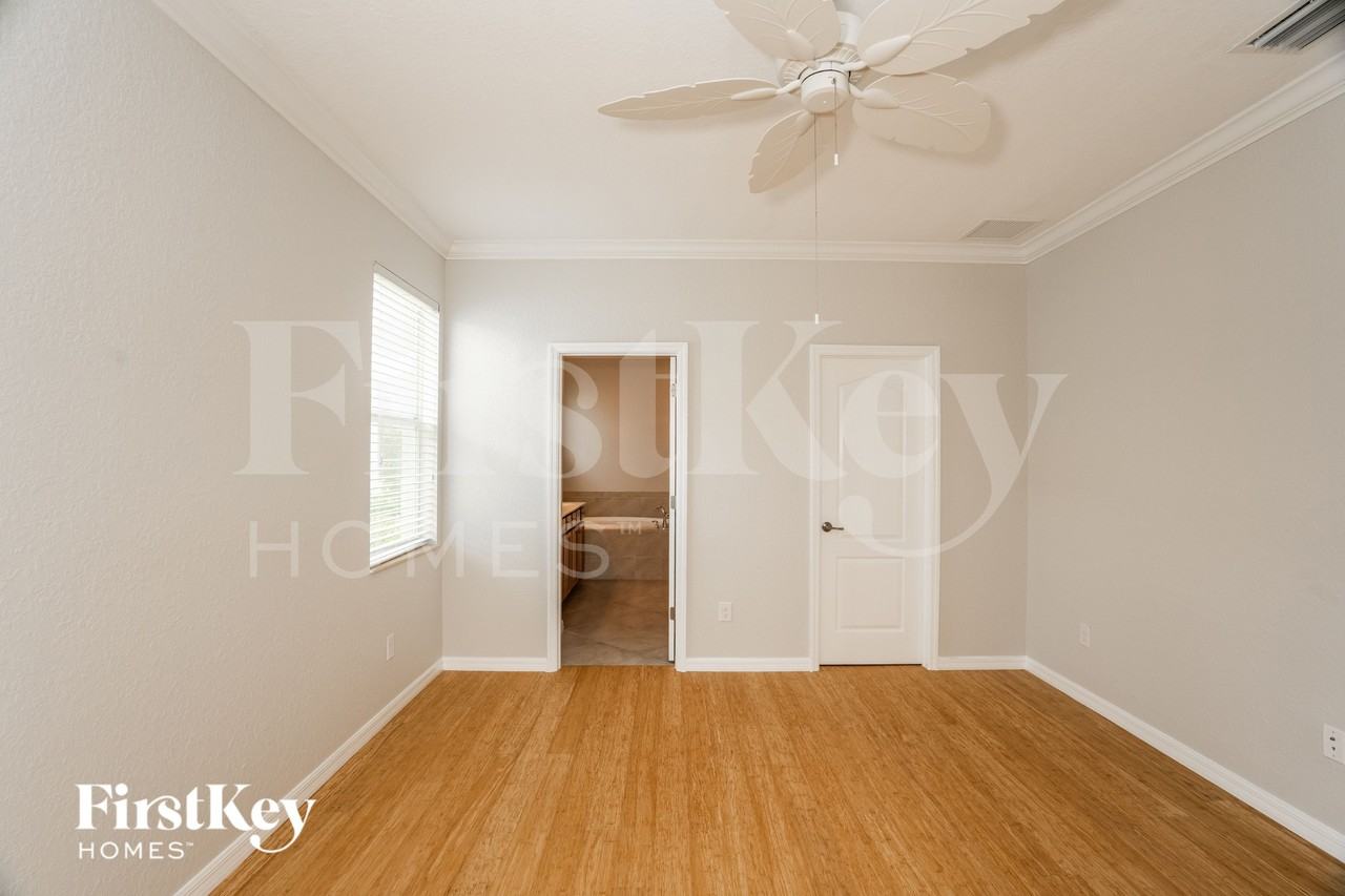 5089 Grand Cypress Blvd - Photo 7 of 16