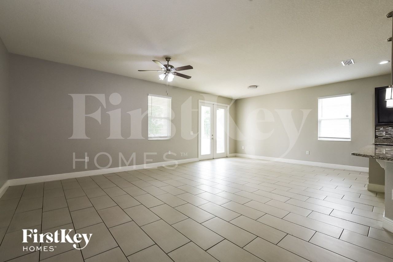 12018 Sumter Dr - Photo 2 of 16