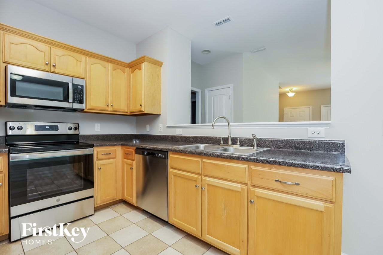 1934 Shafer Dr - Photo 7 of 15