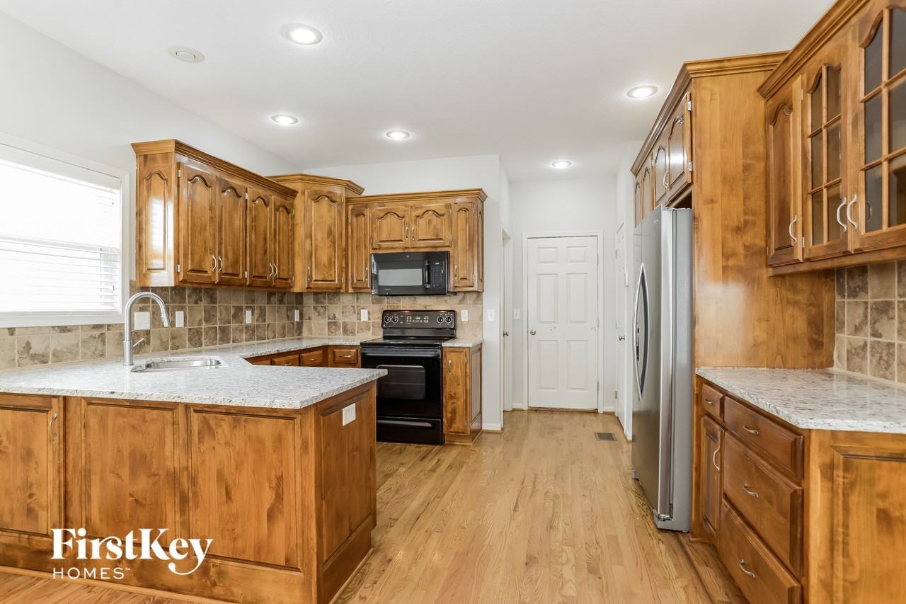 1809 Nw 92nd Ter - Photo 6 of 15
