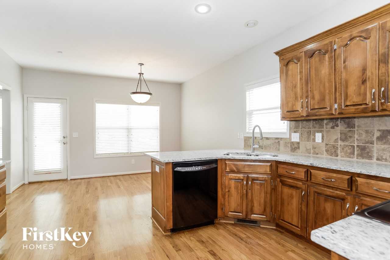1809 Nw 92nd Ter - Photo 7 of 15