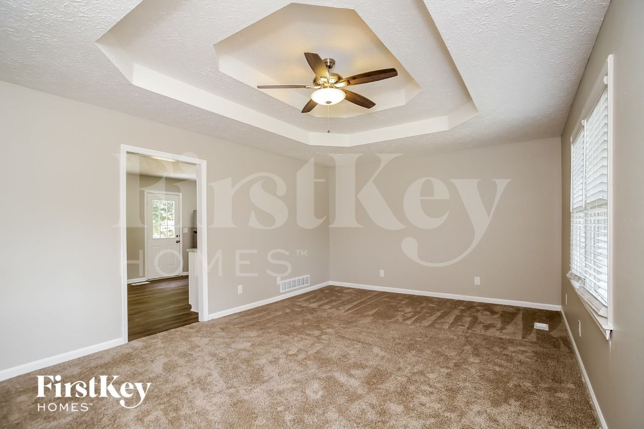 127 Mcwhirter Pl - Photo 5 of 15