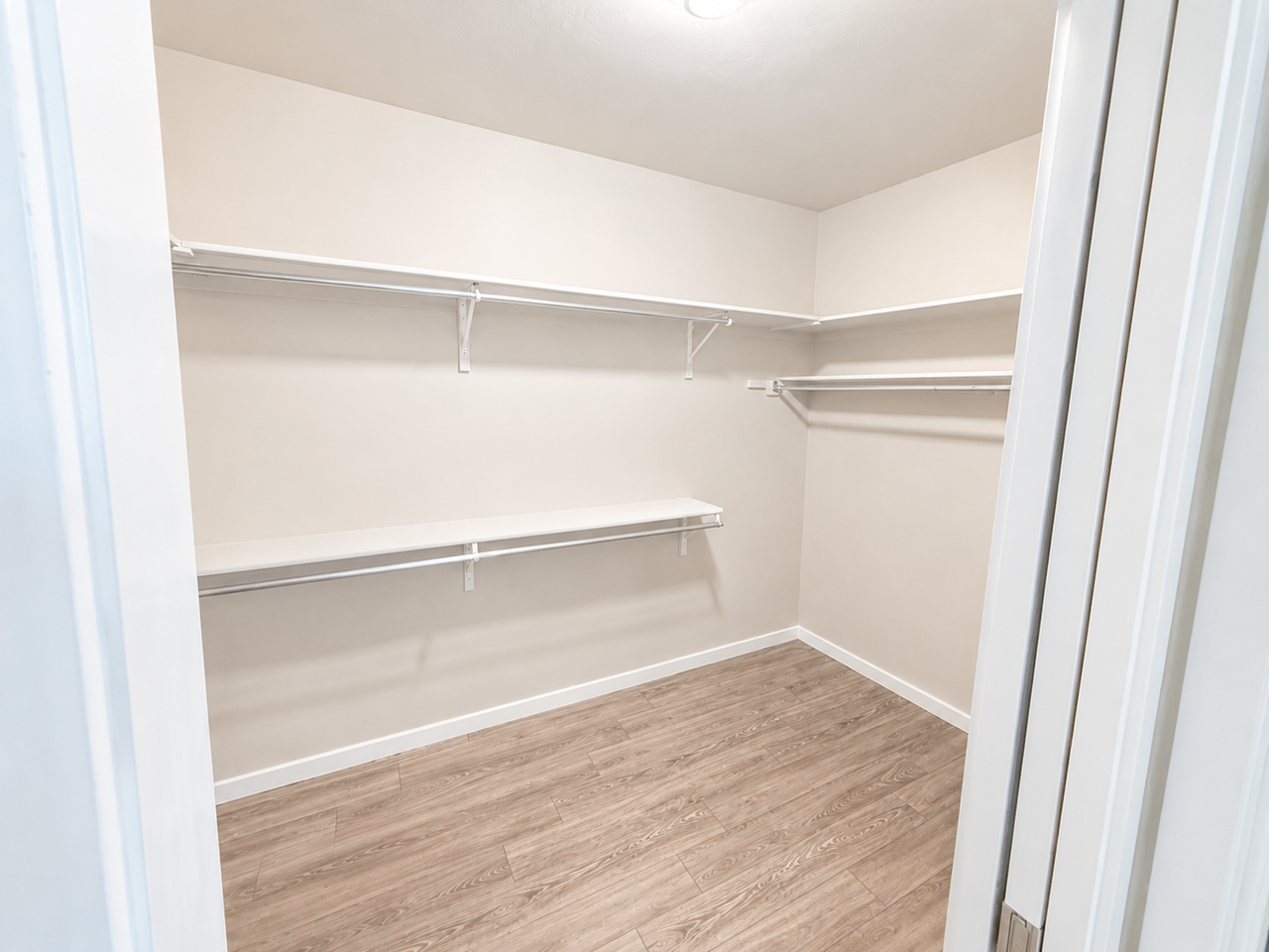 564 Red Cedar Way #1 - Photo 3 of 23