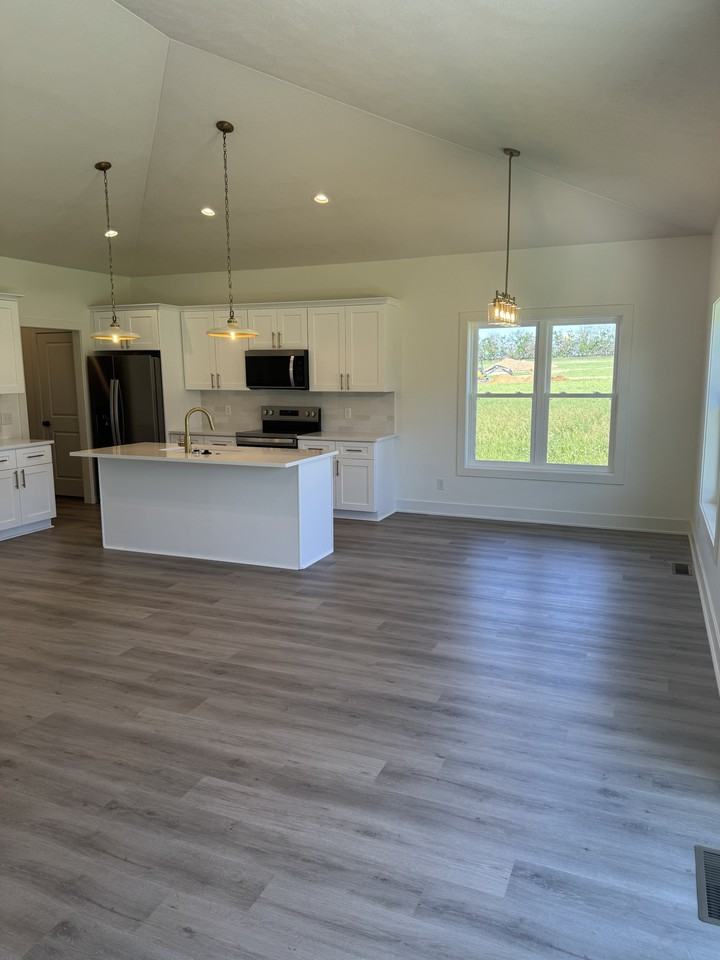 200 W Agnes Dr #1 - Photo 4 of 24