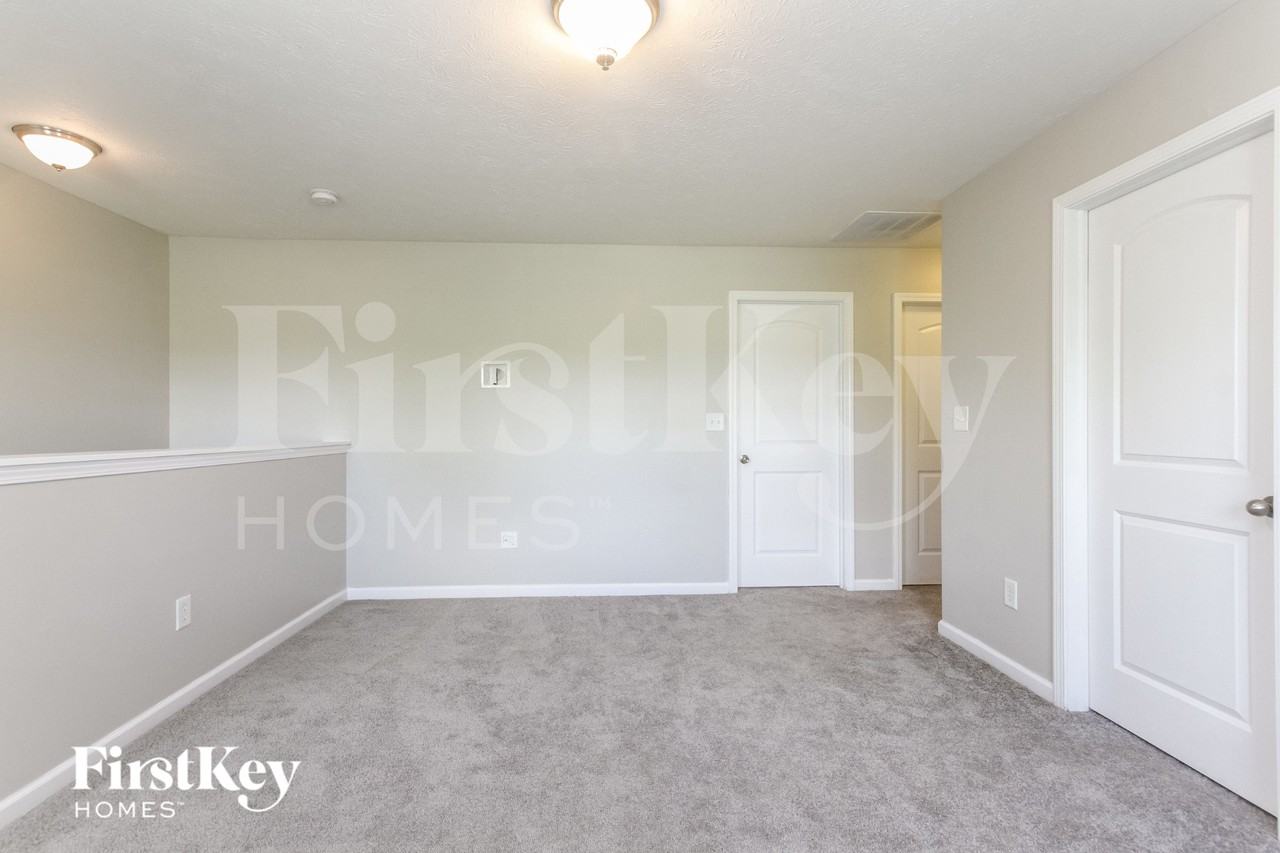 3214 S Dendle Dr - Photo 6 of 15