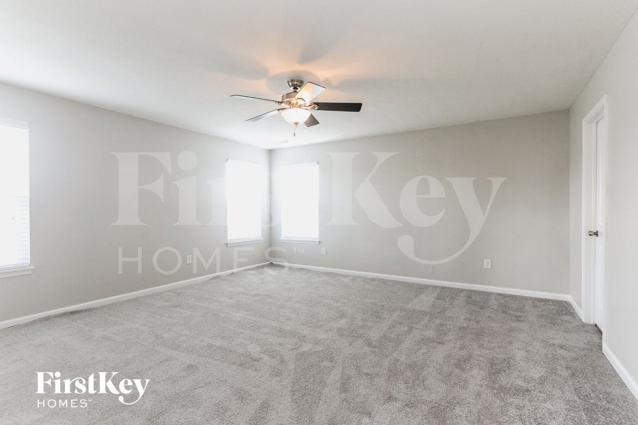 3214 S Dendle Dr - Photo 7 of 15