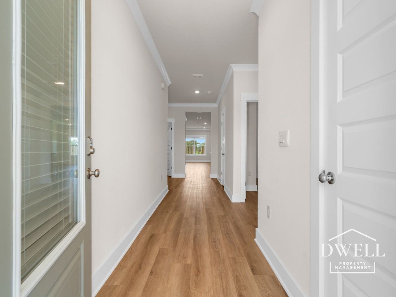 1009 Hayward Loop #1 - Photo 5 of 41