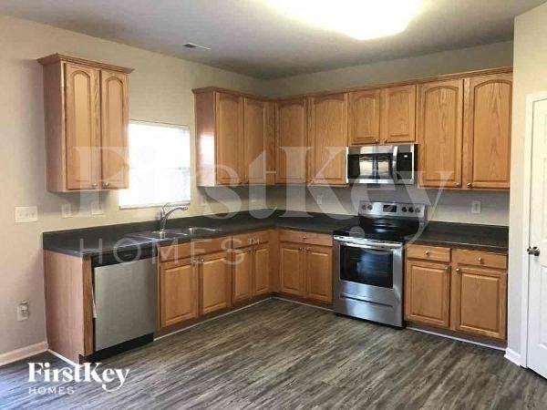 6712 Blackwood Ln - Photo 6 of 10