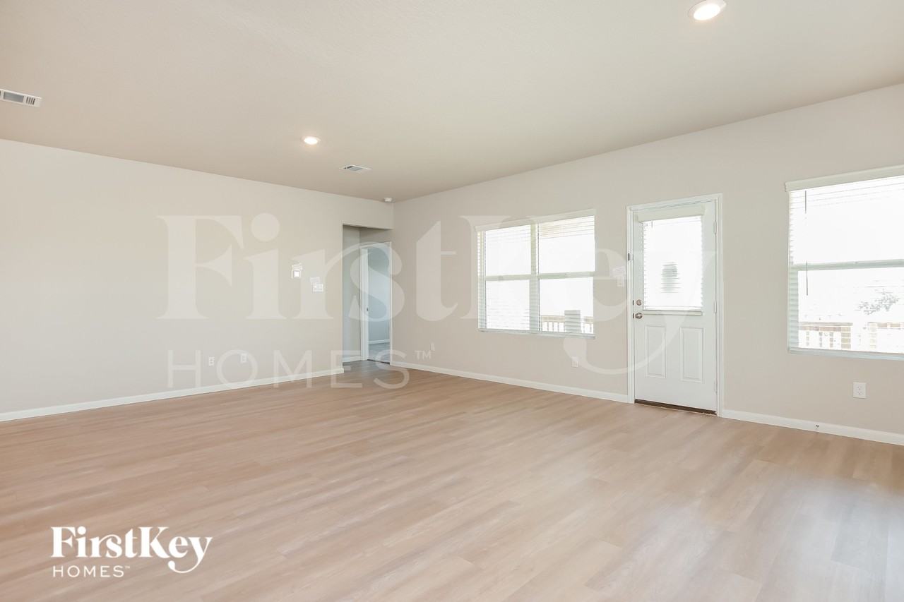 13011 Thyme Way - Photo 4 of 16