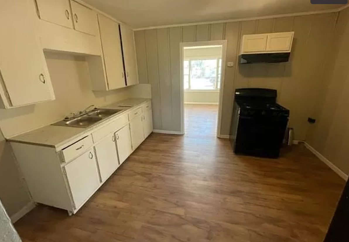 1136 E Sunset St - Photo 2 of 10