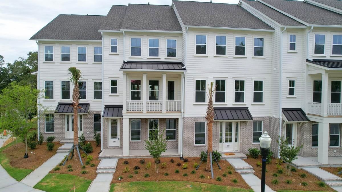 122 Etta Way - Photo 3 of 50