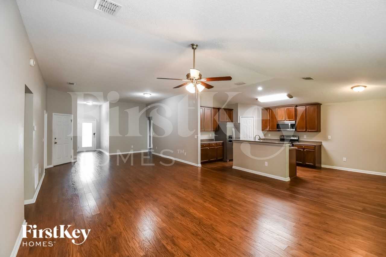 10881 Dunnotar Rd - Photo 3 of 17