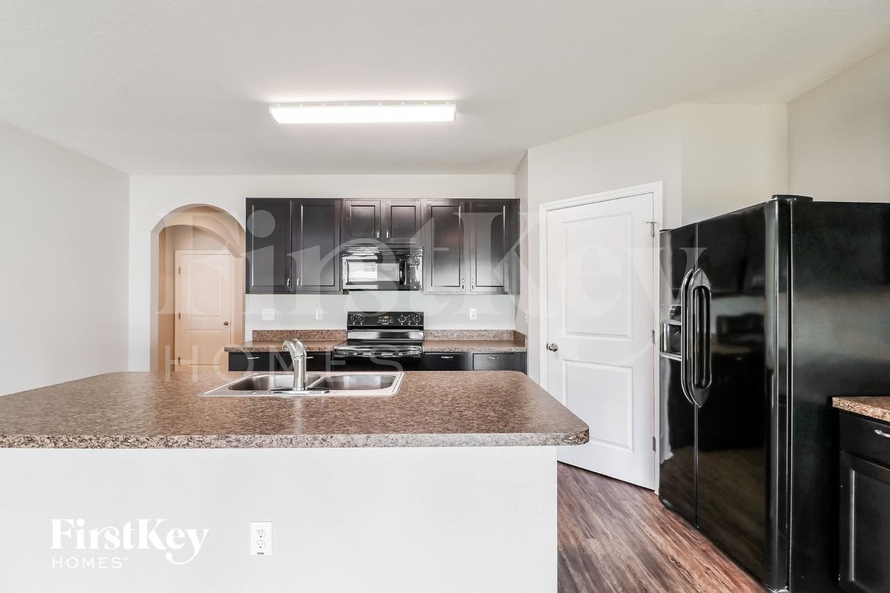 36048 Carriage Pine Ct - Photo 6 of 16