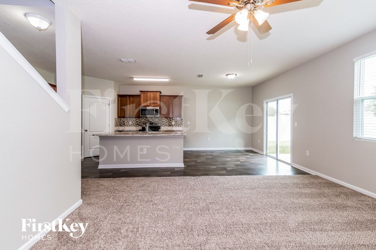 12233 Glimmer Way - Photo 3 of 16