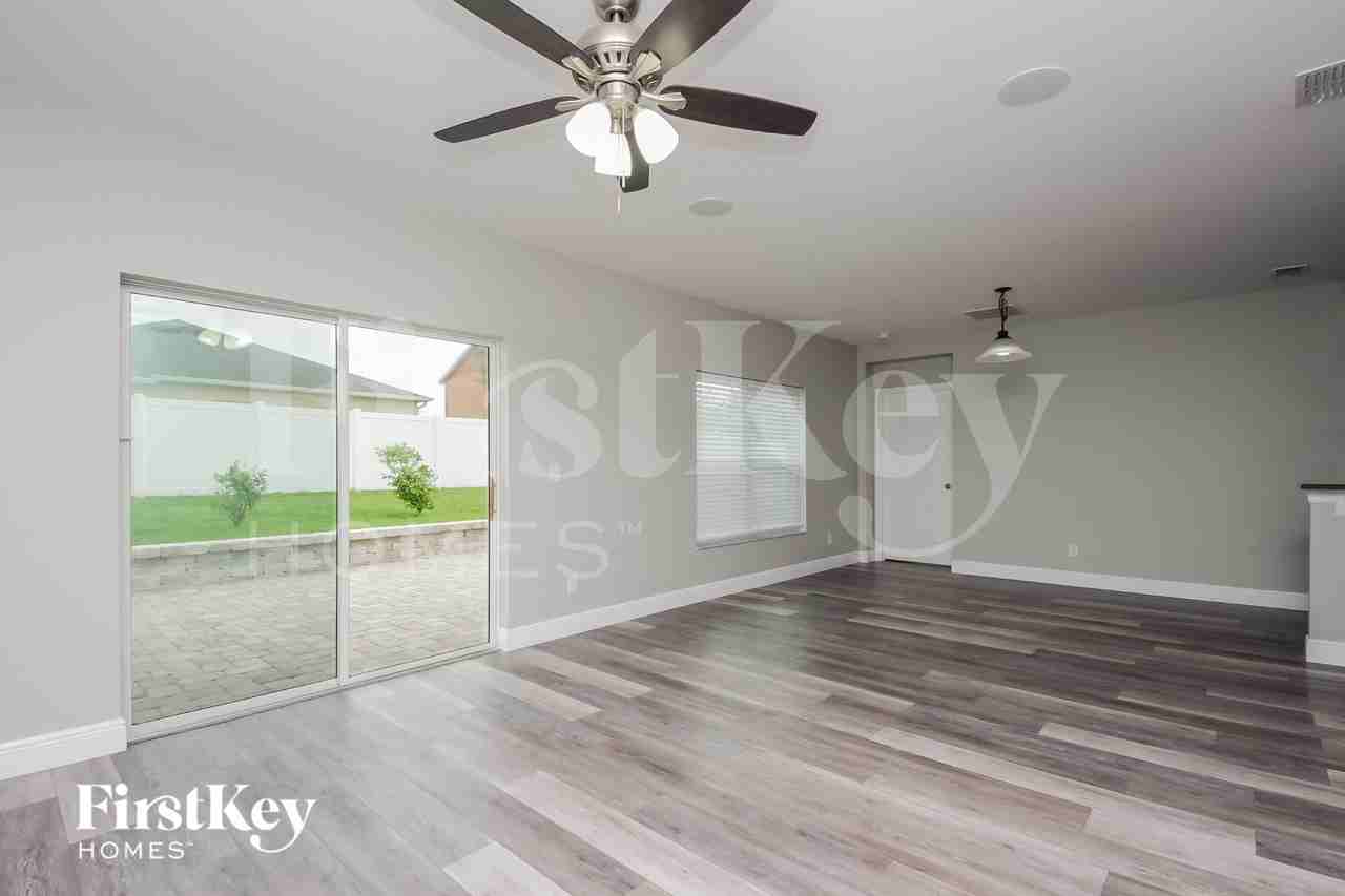 347 Ironwood Dr - Photo 5 of 19