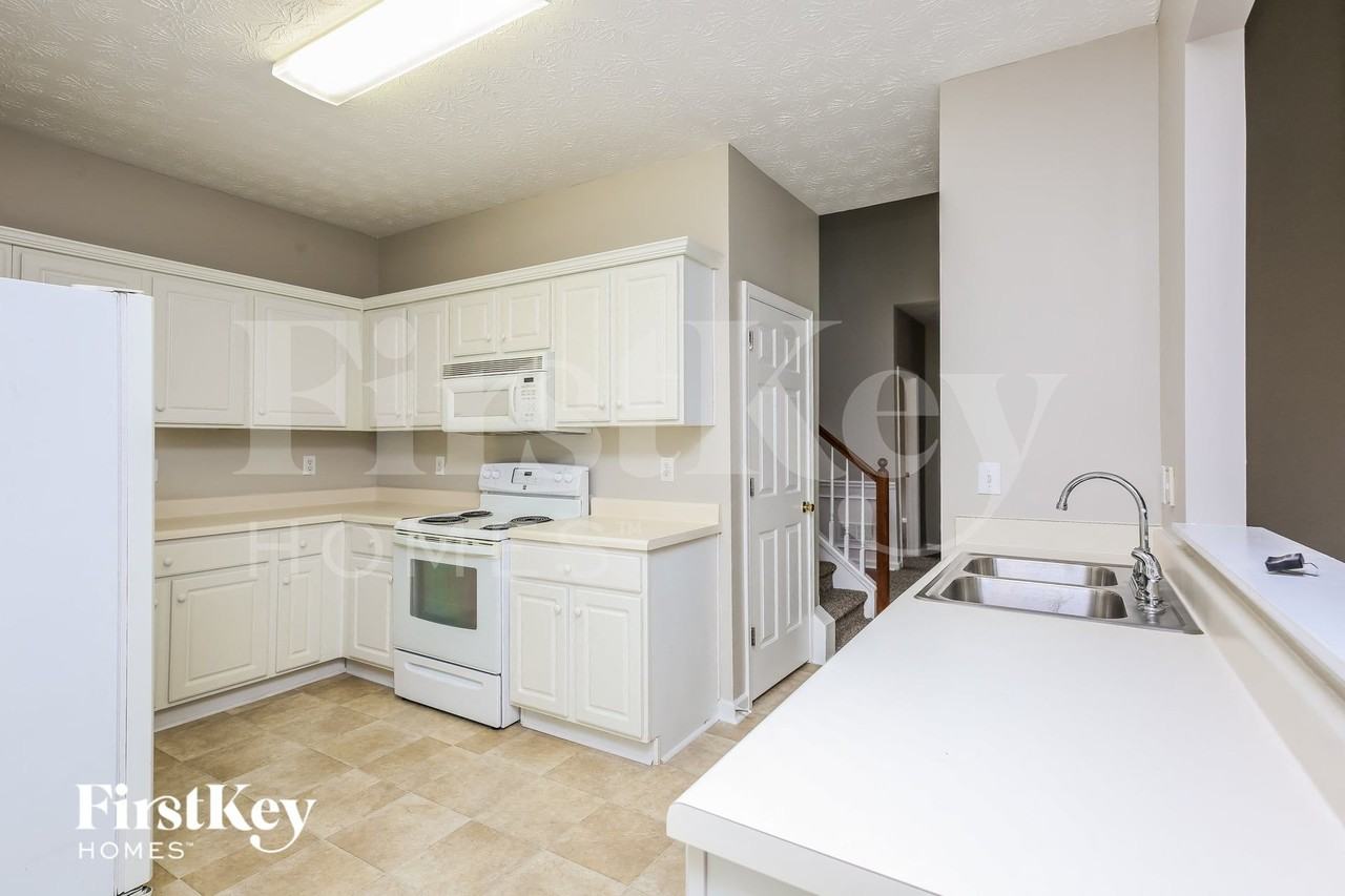 235 Lazy Willow Ln - Photo 6 of 14