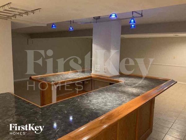1351 Virginia Dr - Photo 2 of 10