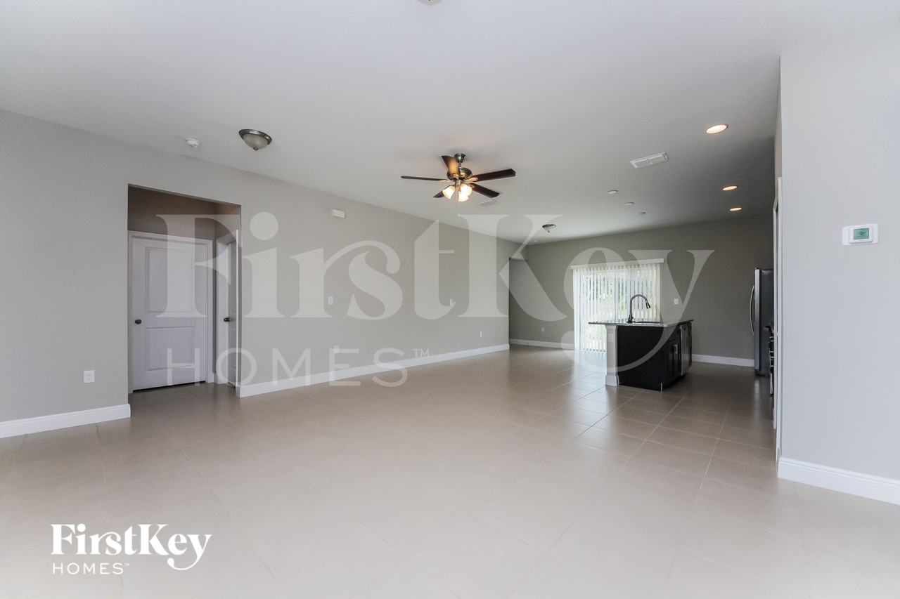 14 Herring Ct - Photo 3 of 16