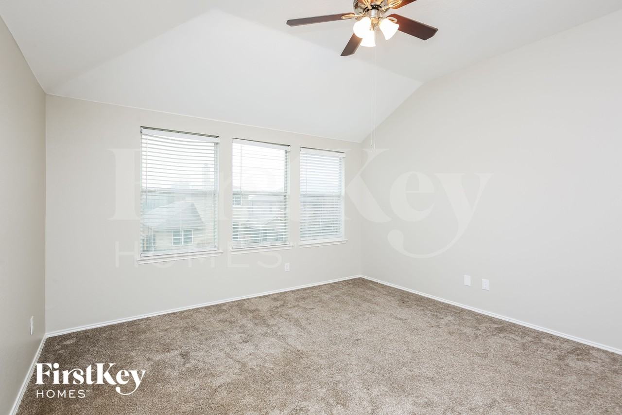 12600 Panorama Dr - Photo 7 of 16