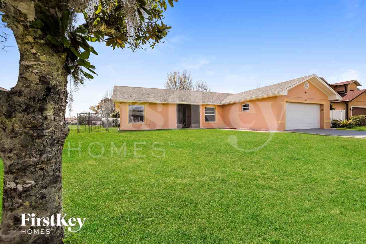 724 Dromedary Dr - Photo 2 of 16