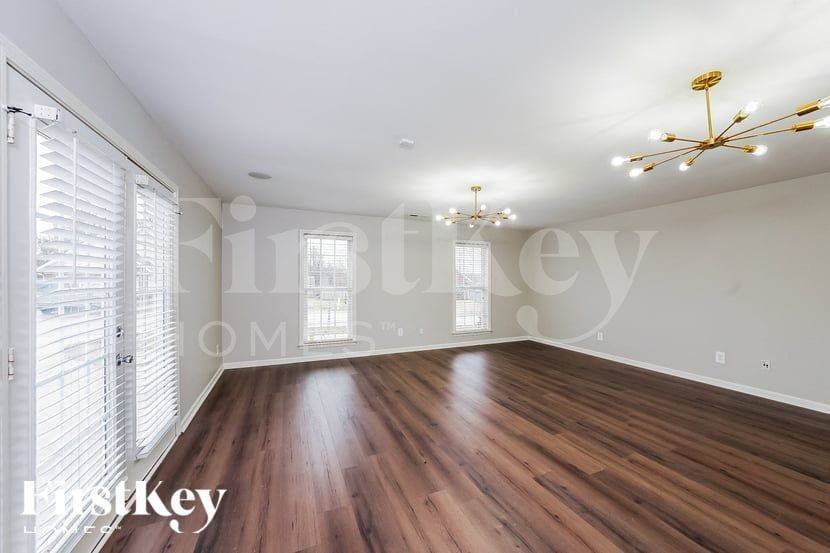 609 Camden Cove Ln - Photo 7 of 15