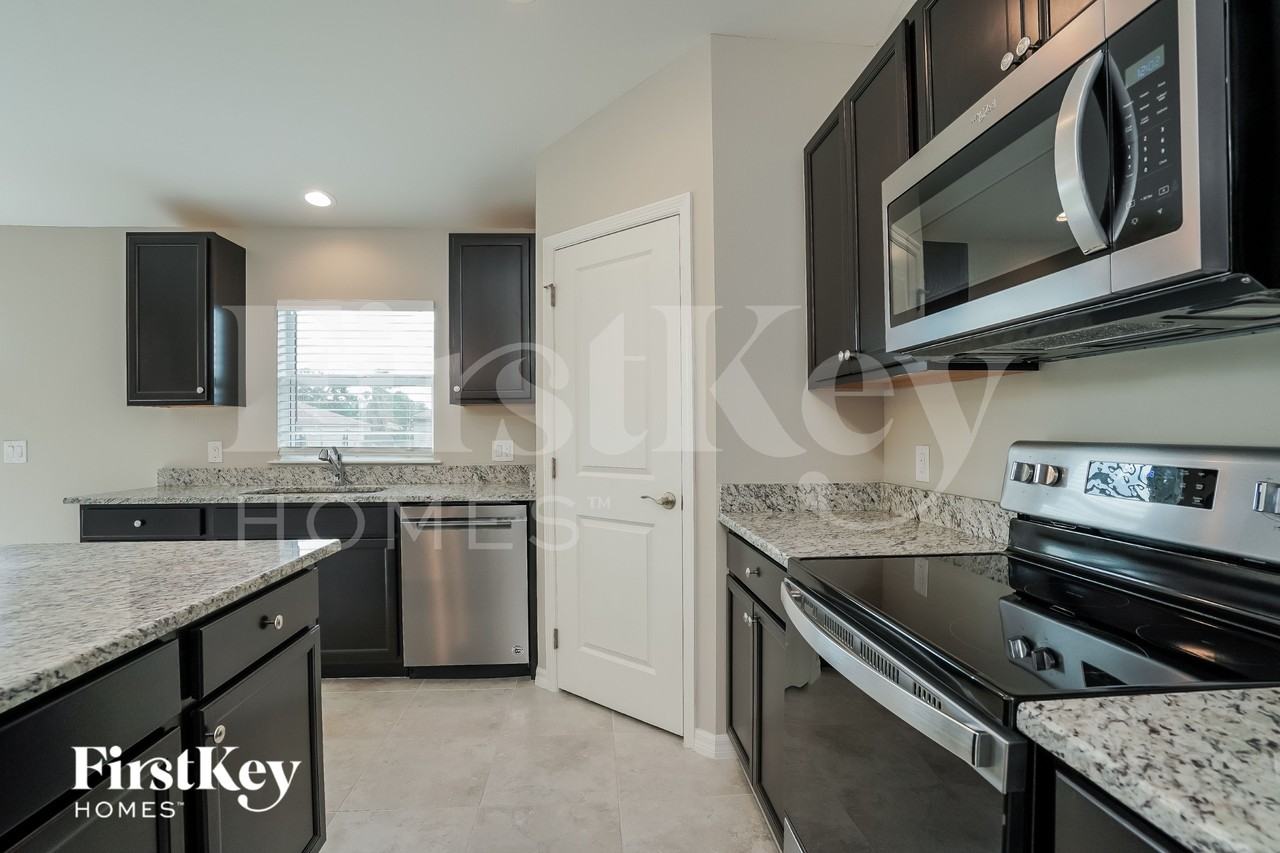 3513 23rd St Sw - Photo 6 of 15