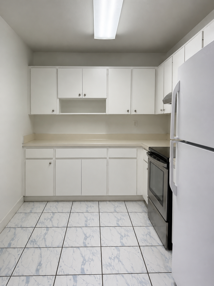 Westland Manor - Photo 2 of 14